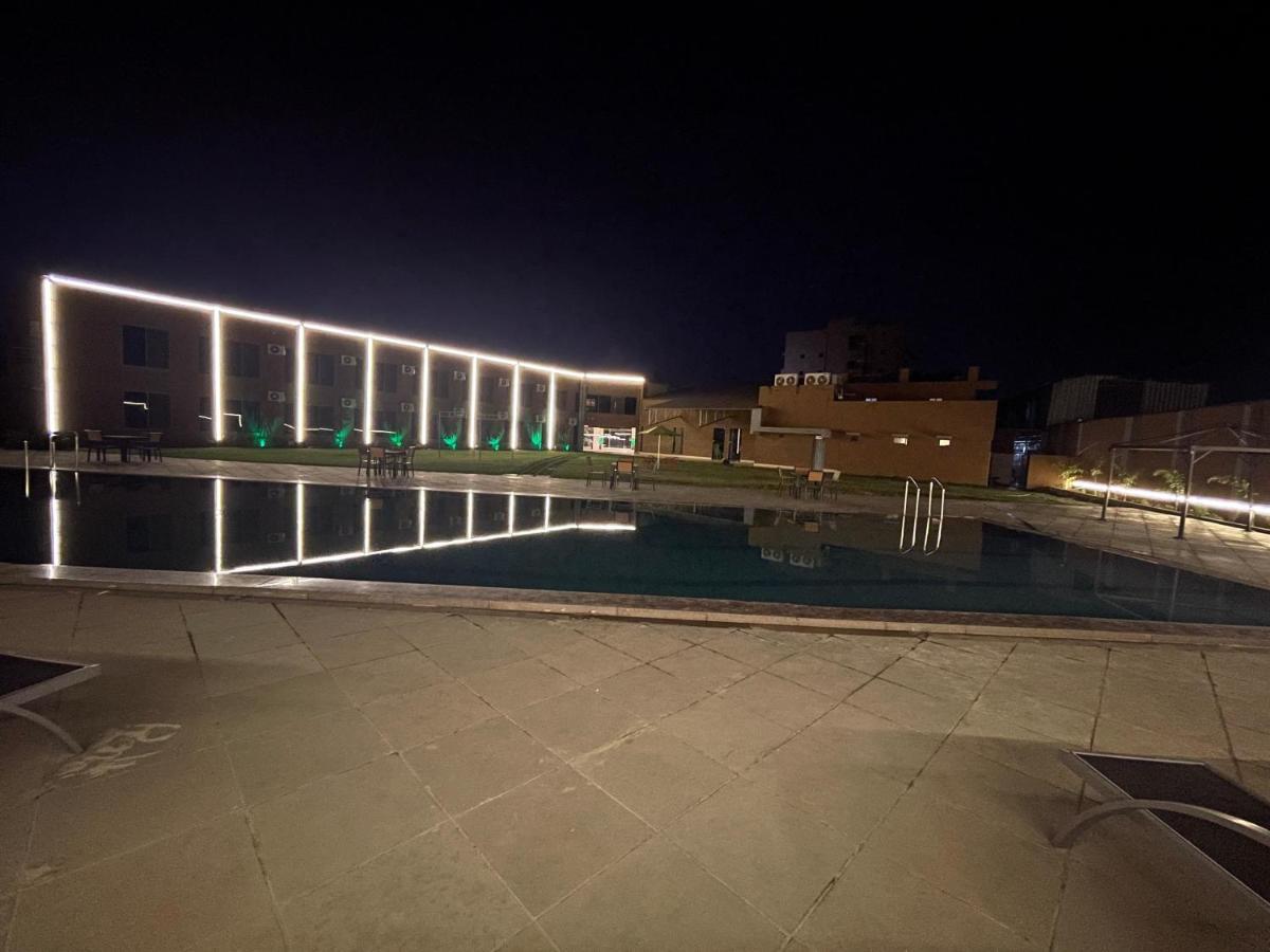 Heaven 7 Hotel & Resort Himatnagar 外观 照片